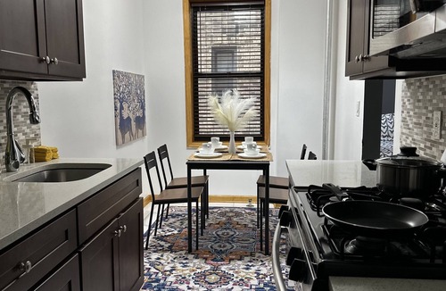Manhattan Beach Apartment | Modern 2 bedroom apartment, 5 minute walking to ocean