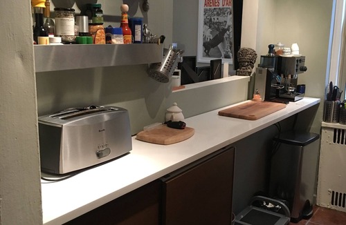 Ditmas Park Apartment | Modern Apartment Close to Park and Subway