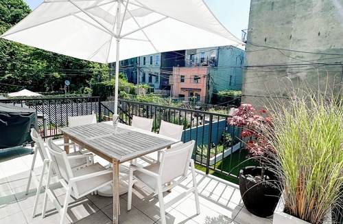 Bushwick House | Modern Brooklyn Townhouse