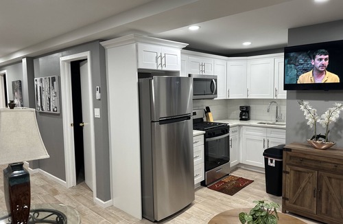 East New York Apartment | Modern lodging
