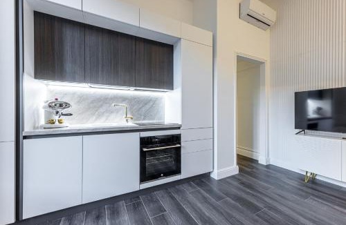 Loreto Apartment | Modern near sta