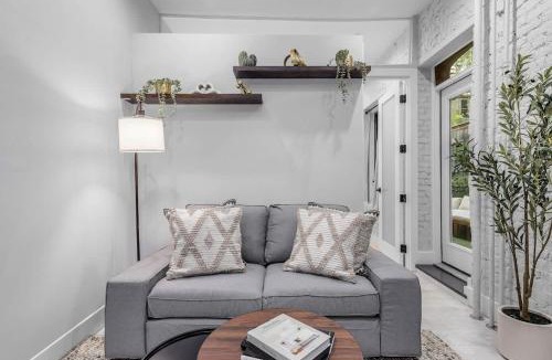 Bowery Apartment | Modern Nolita Hideaway