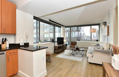 Midtown West Apartment | Modern Times Square 1 BR Retreat