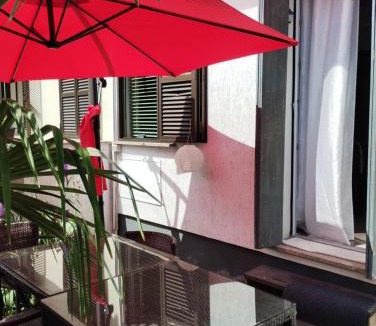 Villaggio degli Sposi Apartment | Monolocale, 10' dal centro, dall'aeroporto, con patio esterno
