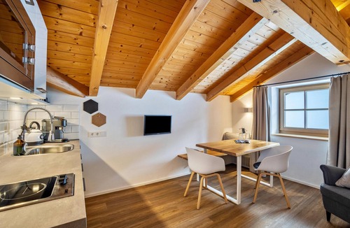 Predoi Apartment | Mountain Residence" Kasern Nr 5" with Mountain View, Garden, Terrace & Wi-Fi
