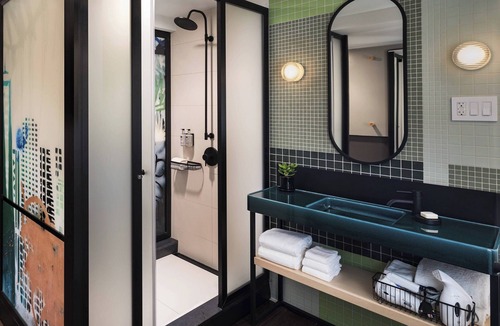 East Village Hotel | Moxy NYC East Village