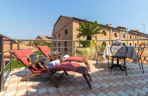Longa Apartment | MURANO Suites | COBALT
