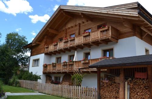 Valle San Silvestro House | Mutznhof