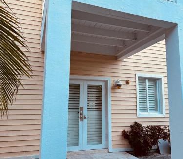 Alice Town House | Nautical Bimini Bay Villa with Starlink