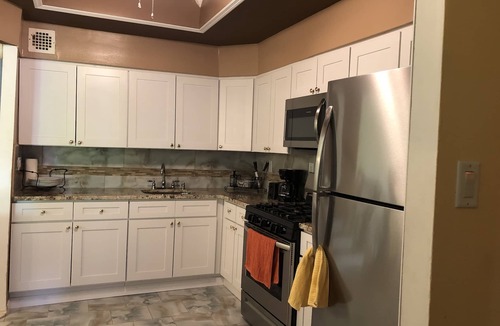 Canarsie House | Near Canarsie Park & Pier, 25 min from JFK airport