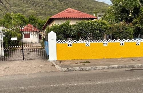 Patrick City Apartment | Netfa’s Cozy Gem, feel's like you are truly in Jamaica