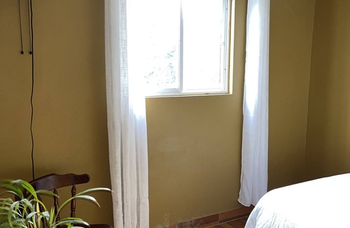 Middle Quarters Bed & Breakfast | NEW BUILD! Royale Flush Suites: One Bedroom mins from attractions