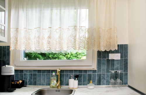 Fontenay-aux-Roses Apartment | New Flat near Paris with Secure Parking 7' to RER B direct line CDG ORY