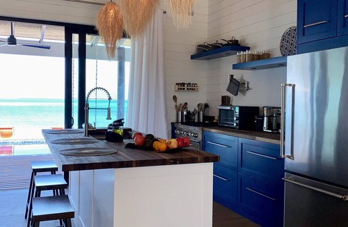 Tar Bay House | New IslandChicBeach Home! StunningViews-Pool-OutdoorKitchen-Reef-mini BballCourt