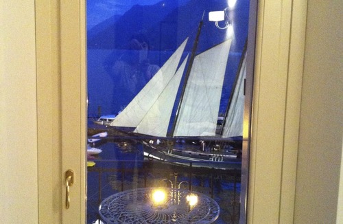 Malcesine Apartment | New large apartment directly on the lake
