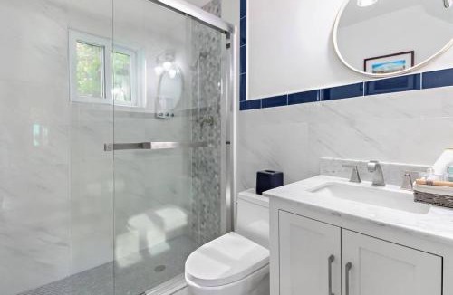 Nassau House | NEW LUXE Caribbean Cottage in THE BAHAMAS with Canal Access!