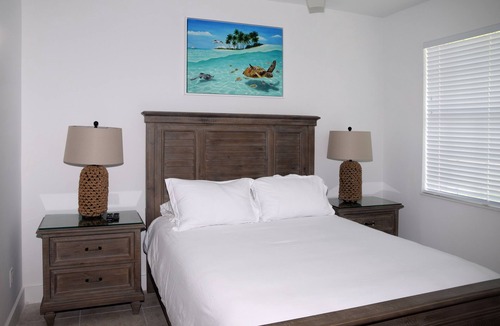 Treasure Cay Resort | NEW & very NICE - 4 Bedrooms/3 Baths - Ground Floor