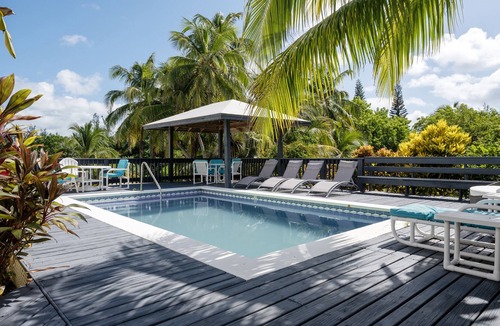 North Palmetto Point House | Newly Remodeled Beachfront Estate w/Pool, Views, Walk to Restaurant/Bar