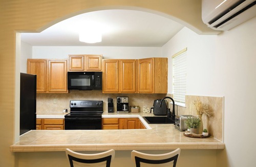 George Town Condo | Newly Remodeled Hillside Unit at the Hideaways