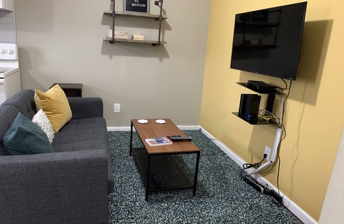 South Slope Apartment | Newly renovated 2 bedroom apartment in park slope walking distance to R train