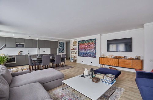 Auteuil Apartment | Newly Renovated Very Large 2 Bedroom Flat