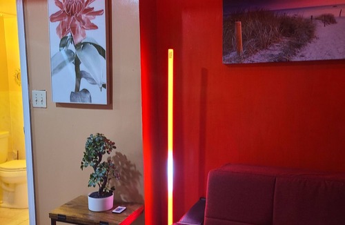 Canarsie Apartment | Nice and Cozy Place to Stay in Canarsie, Brooklyn.