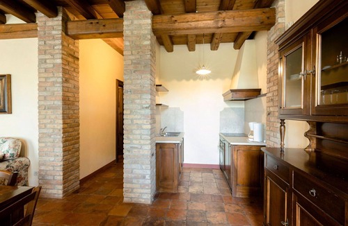 San Benedetto di Lugana Apartment | Nice apartment for 5 people with A/C, WIFI, pool, TV and terrace