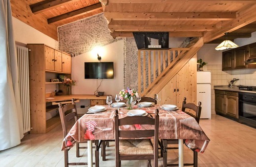 Valtellina Apartment | Nice apartment for 5 people with WIFI, TV, terrace and pets allowed