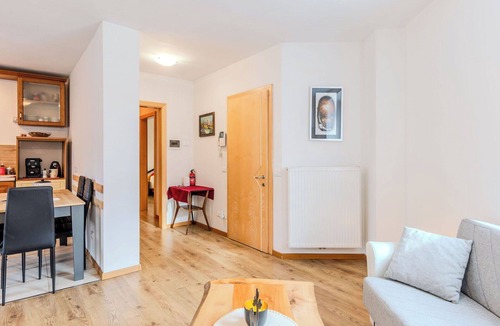 Livo Apartment | Nice apartment for 6 guests with WIFI, TV, patio and pets allowed