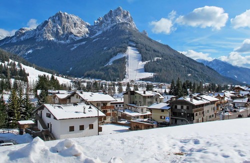 Pozza di Fassa Apartment | Nice apartment for 4 people with WIFI, TV, balcony and parking