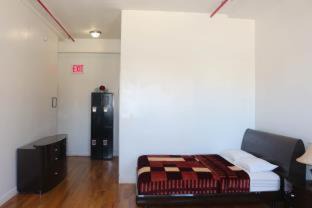 East Williamsburg Hostel | NY Moore Hostel