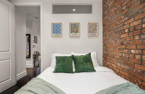 Hell's Kitchen Apartment | NYC's Prime Location Upscale 2BR