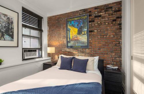 Hell's Kitchen Apartment | NYC's Prime Location Upscale 2BR