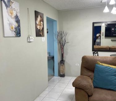Camperdown Apartment | Oakland’s city view