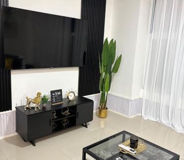Eastwood Park Apartment | Oasis at the Towers Classy 1 bdroom