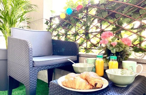 Le Plessis-Robinson Apartment | Oasis in the heart of town