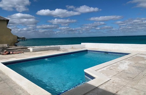 Nassau Condo | Ocean front Compass Point