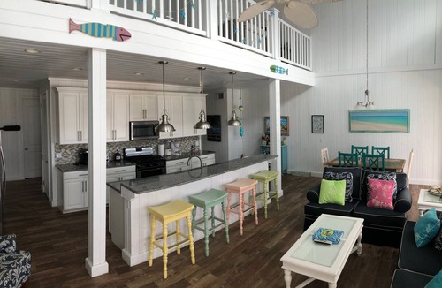 Hope Town House | Ocean Front Home With Large Pool & Ideal Location- Hokie Hy