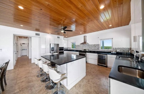 George Town House | Oceanfront mansion, heated infinity pool. 6 double rooms, 11 beds can sleep 18