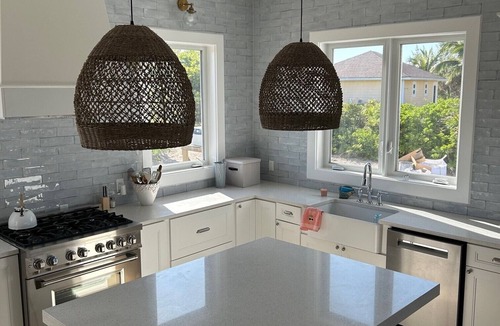 Green Turtle Cay House | OCEANFRONT New Construction Green Turtle Cay with POOL