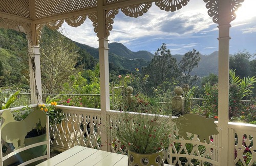 Newcastle Cottage | Old world Jamaica charm