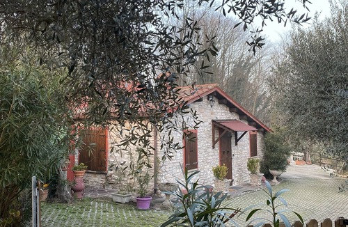 Albettone Ski Chalet | 'Olive Grove House' chalet with private terrace and Wi-Fi