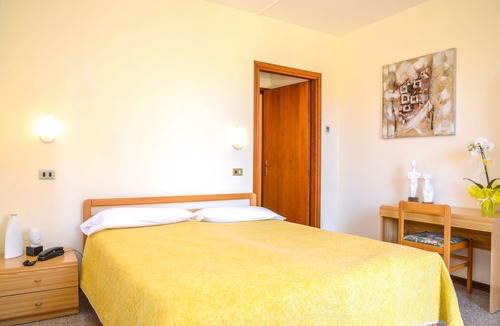 Torri del Benaco Hotel | Onda