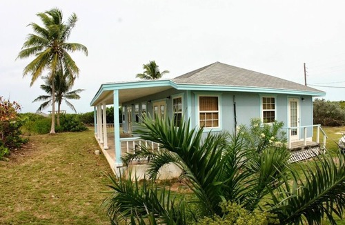 William's Town Villa | One bedroom cottages beach front location