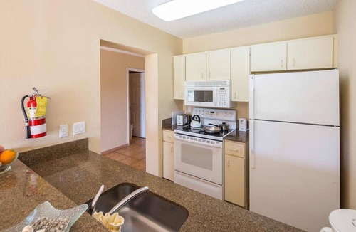 Williams Town Condo | One Bedroom Luxury Condo, Bahamas (1903637)