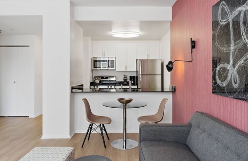 Brooklyn Heights Apartment | One Bedroom Oasis in Brooklyn Heights