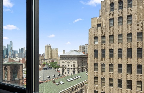 Brooklyn Heights Apartment | One Bedroom Oasis in Brooklyn Heights