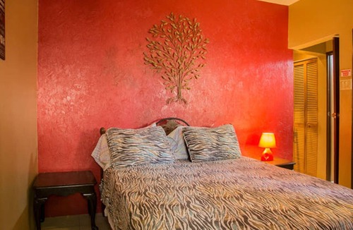 Eastwood Park House | One32 Guest House