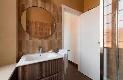 Ripa Apartment | Orange Tree Home