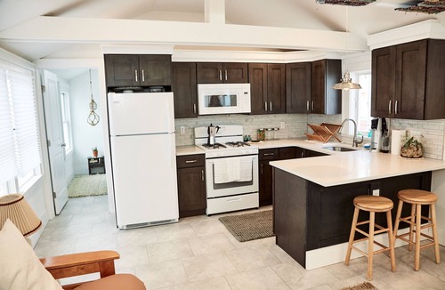 Queens House | Orcas Beach Oasis Bungalow
